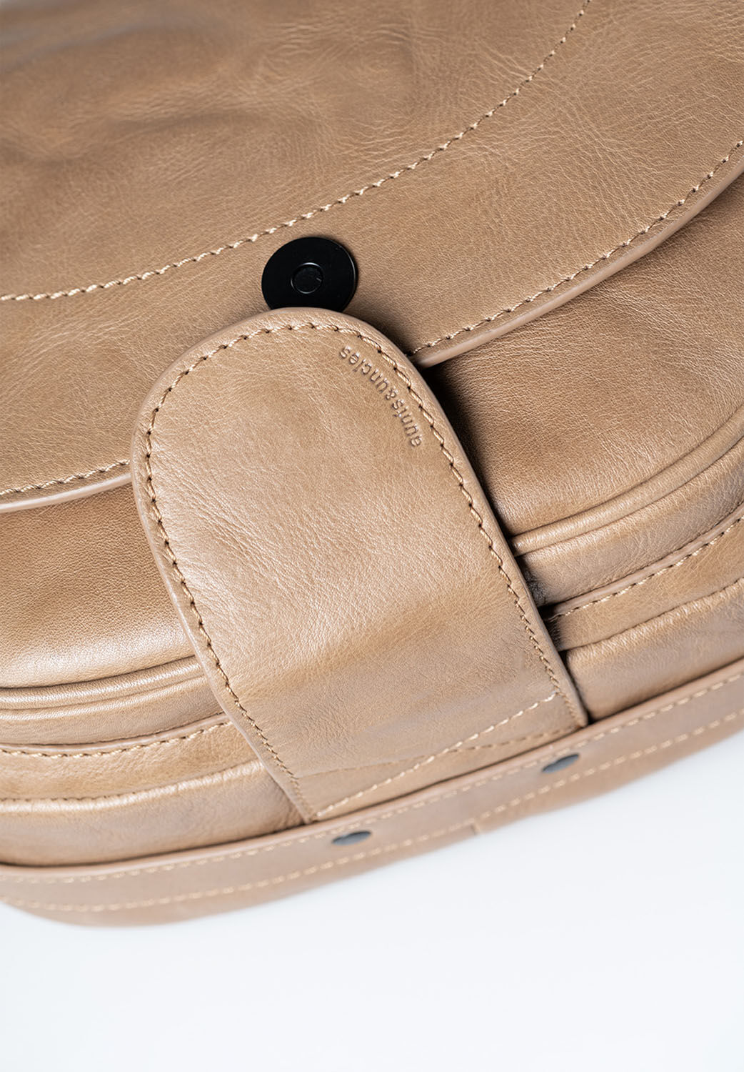 aunts & uncles Grandma's Luxury Club Mrs. Bourbon Brownie timeless taupe aunts & uncles Grandma's Luxury Club Mrs. Bourbon Brownie timeless taupe