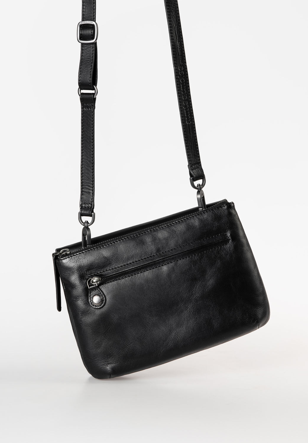 aunts & uncles Jamie's Orchard Pepino Umhängetasche jet black