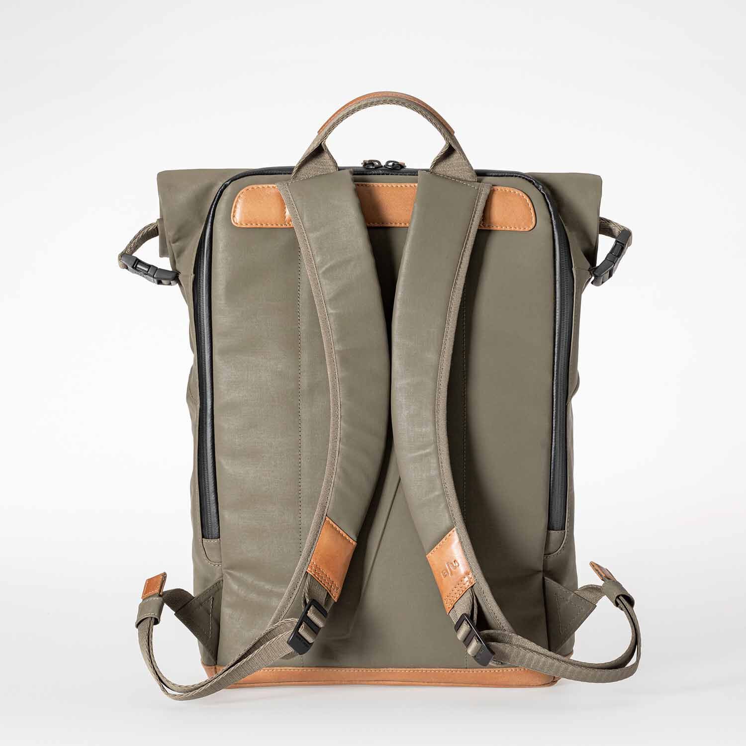 aunts & uncles Japan Fukui Rolltop Rucksack mit 15" Notebookfach fallen rock