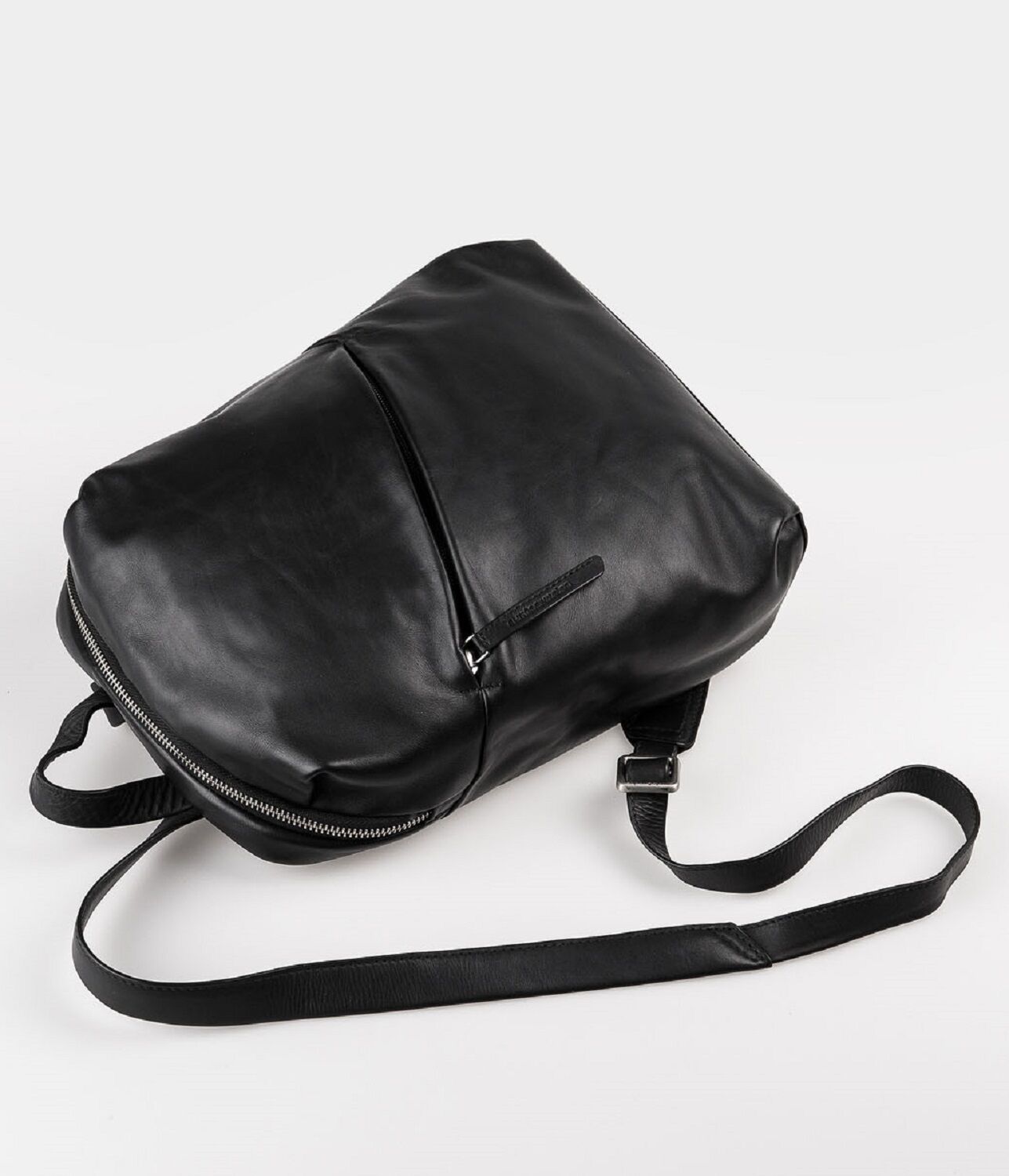 aunts & uncles Jamie's Orchard Crabapple Rucksack jet black