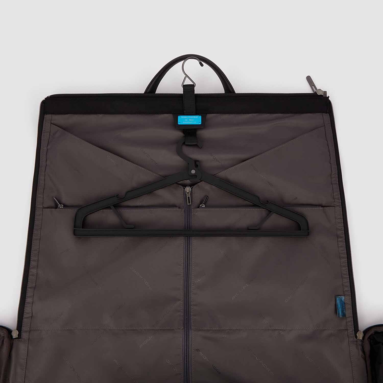 Piquadro Brief 2 Weekender-Kleidersack Aufhängen Schwarz