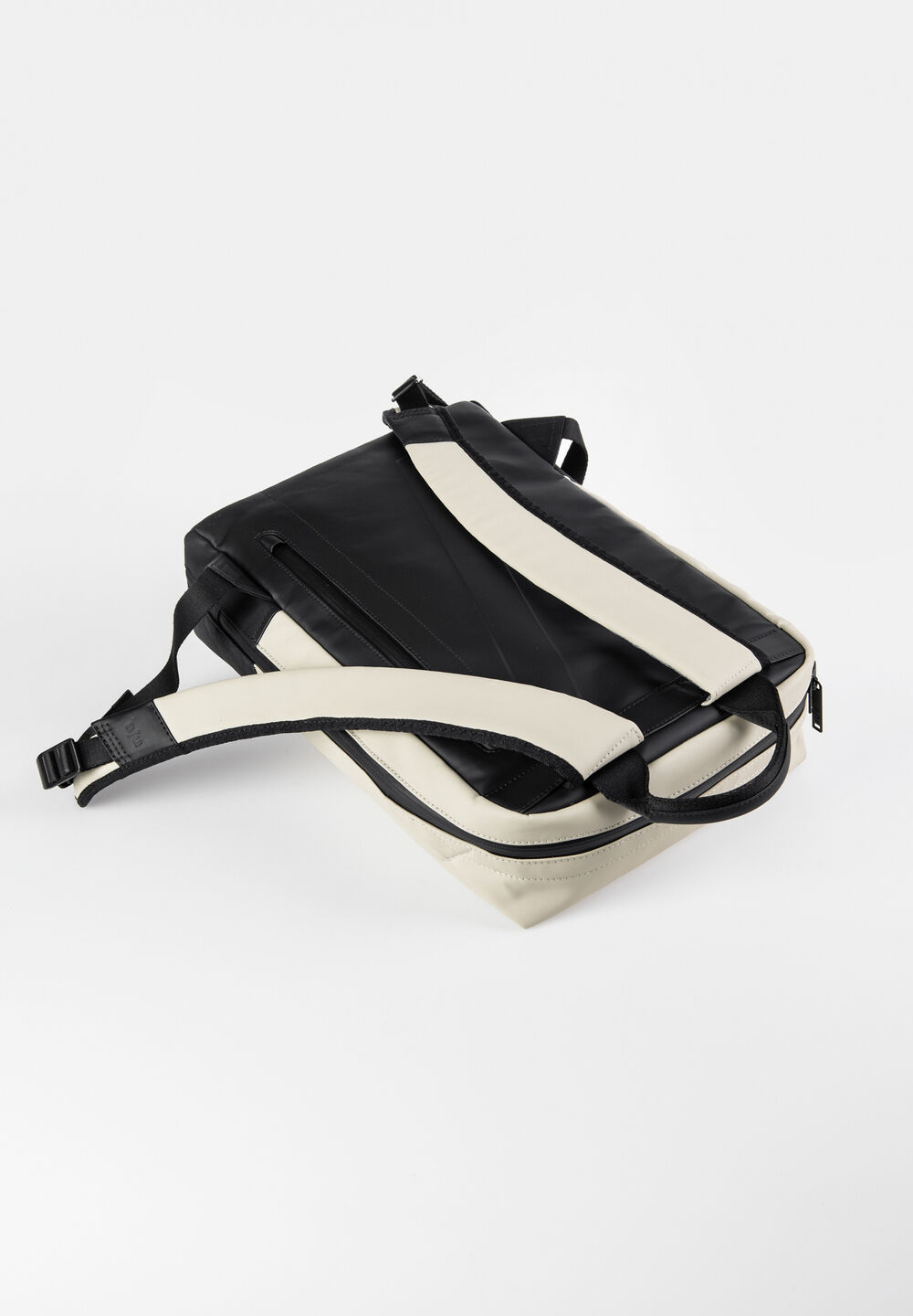 aunts & uncles Japan Nishi Hamamatsu Rucksack mit 13" Notebookfach sand