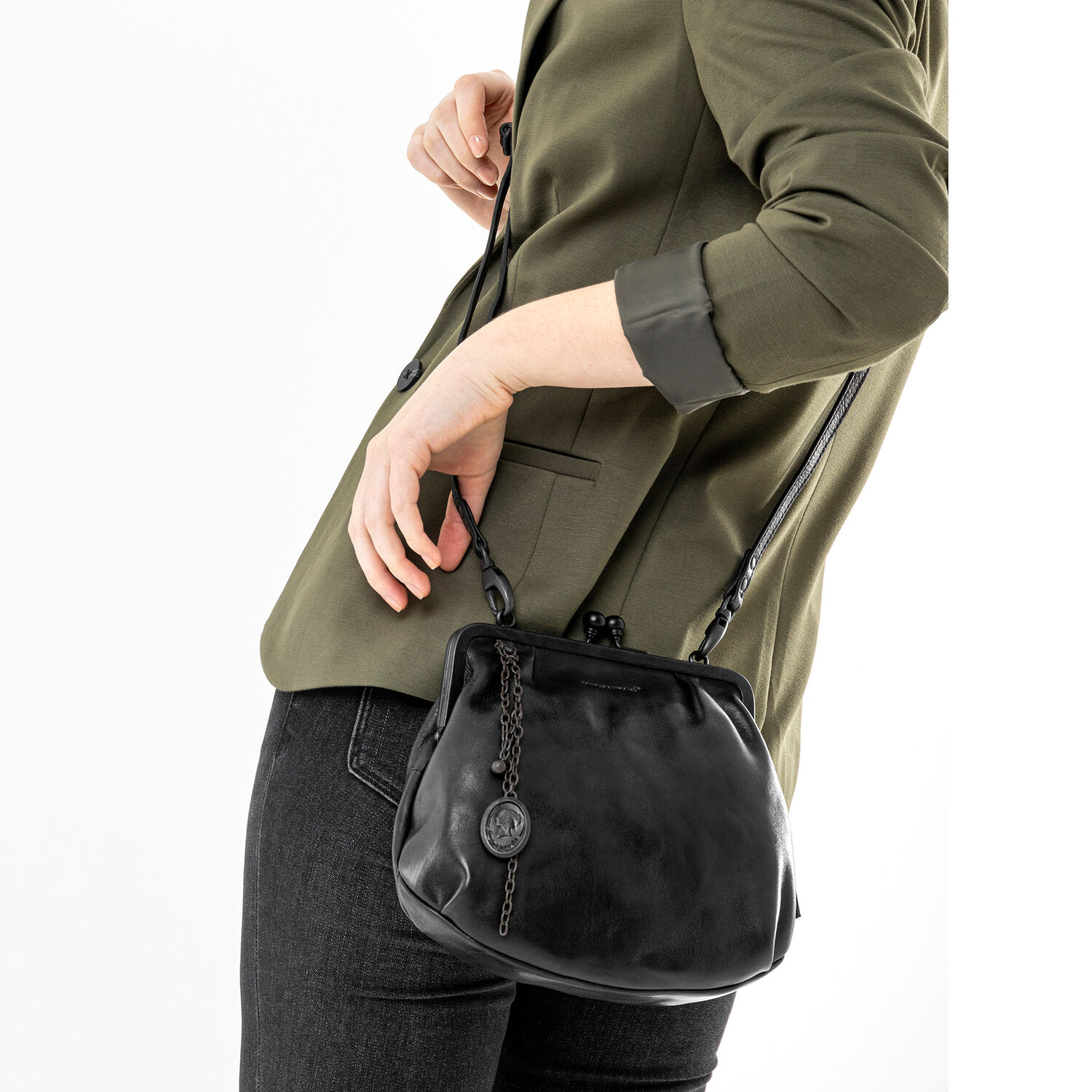 aunts & uncles Grandma's Luxury Club Mrs. Fortune Cookie Umhängetasche mit Clip aunts & uncles Grandma's Luxury Club Mrs. Fortune Cookie Umhängetasche mit Clip