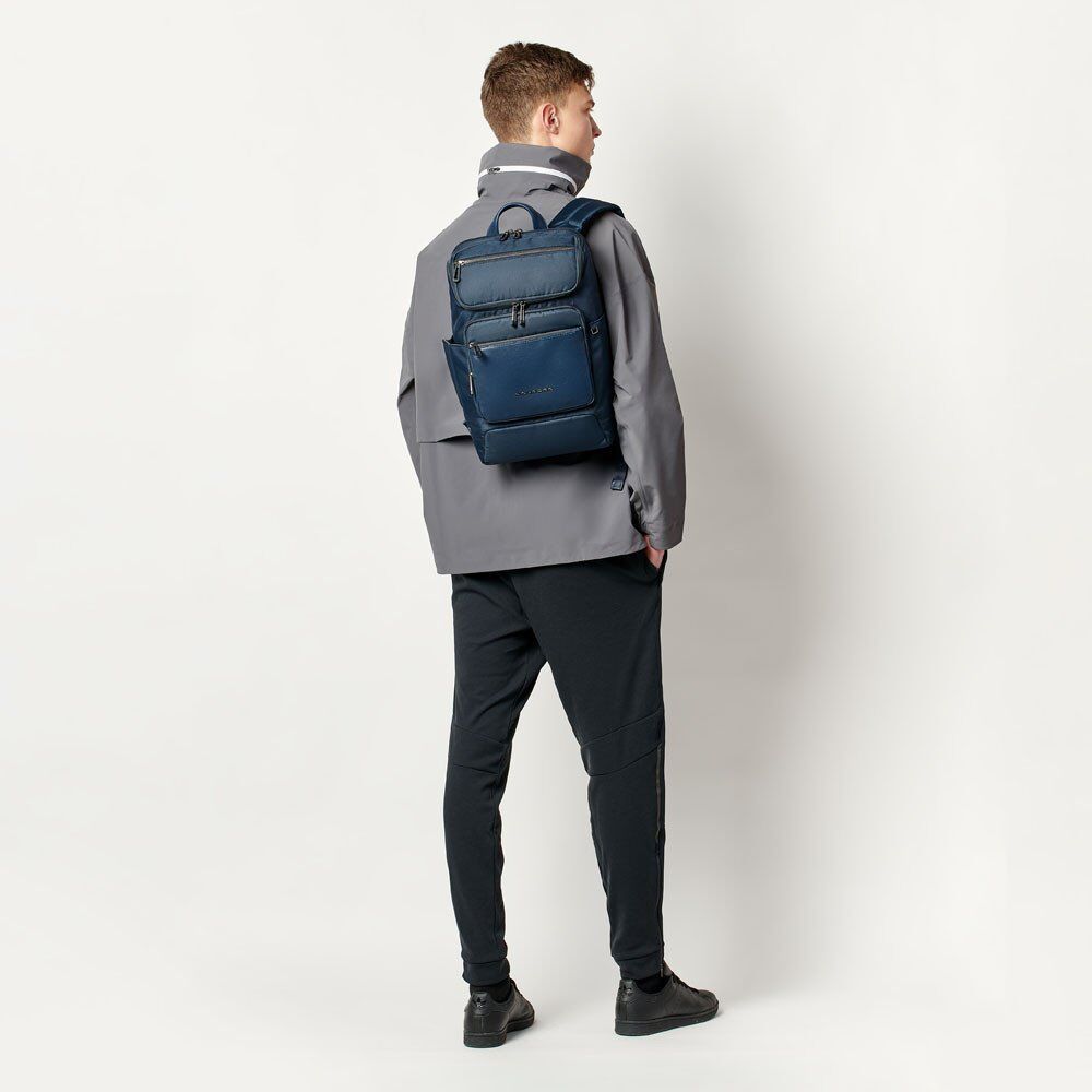 Piquadro Macbeth Laptoprucksack 14" aus Leder und mit recyceltem Stoff Olivgrün Piquadro Macbeth Laptoprucksack 14" aus Leder und mit recyceltem Stoff Olivgrün