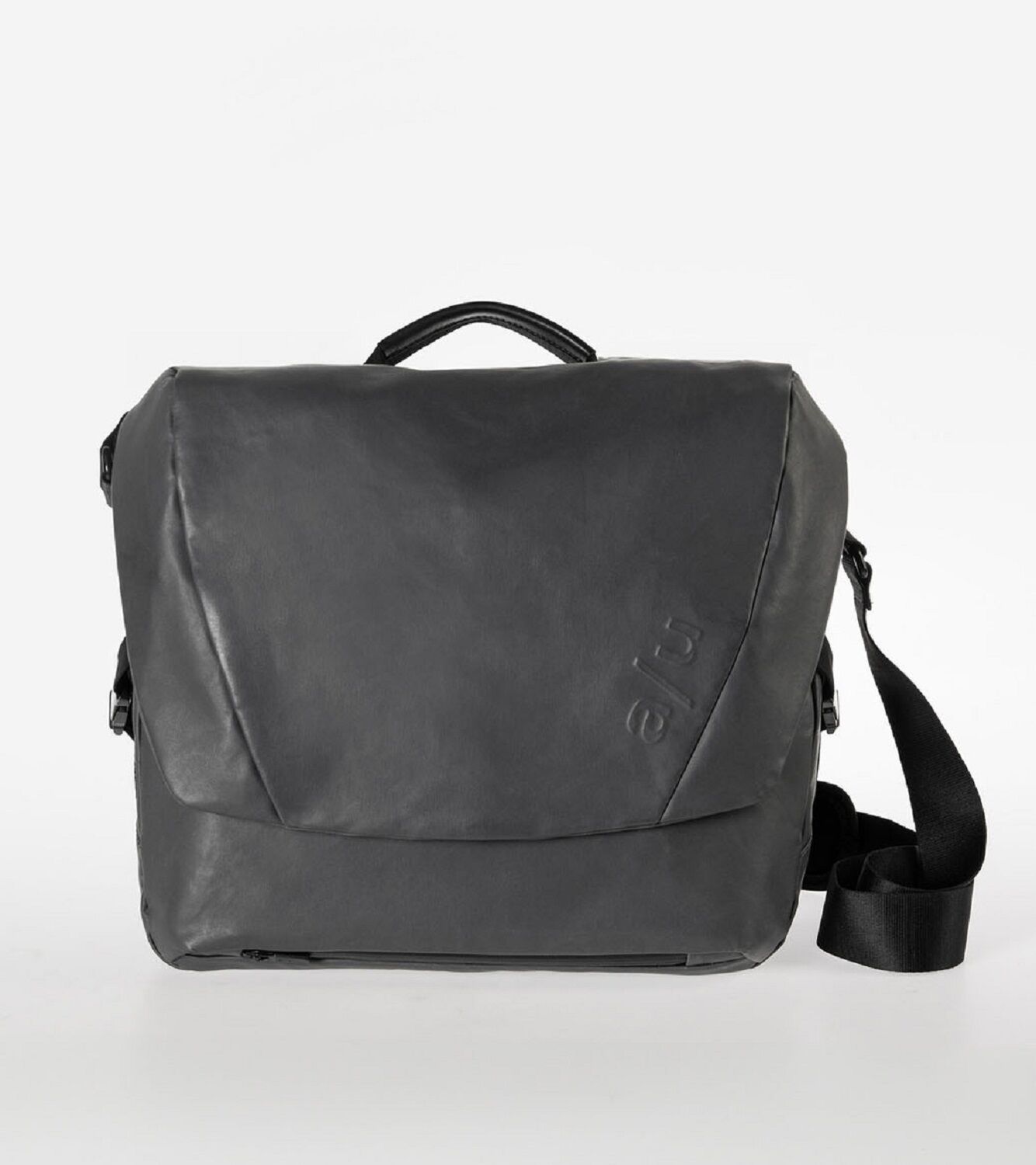 aunts &amp; uncles Japan RE Yamakuni Kuriertasche volcanic ash