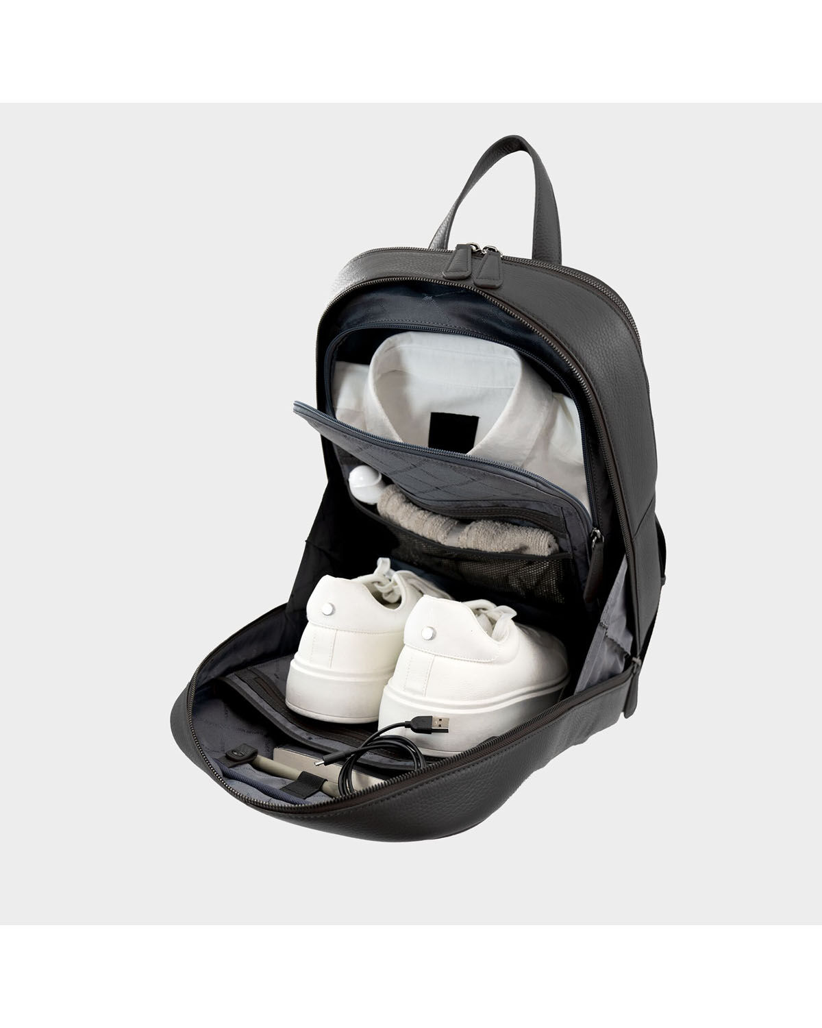 Braun Büffel Theo Rucksack schwarz