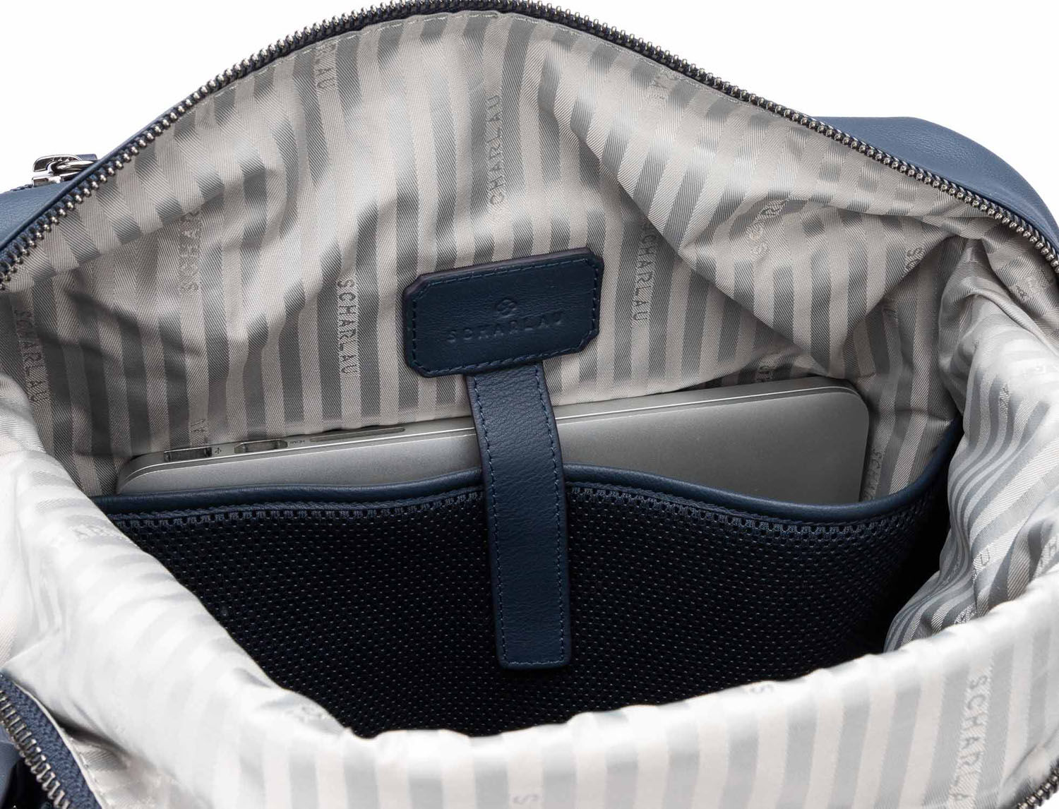 SCHARLAU Slackline BLONDIN Leder-Rucksack für 15,6" Laptopfach Navy Blue