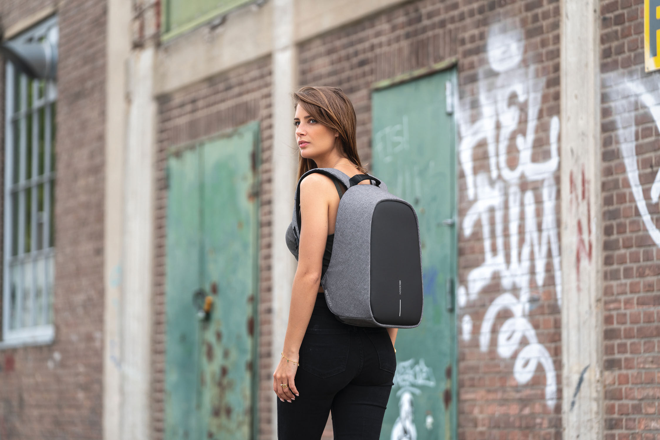 XD Design Bobby Hero Small Anti-Diebstahl-Rucksack Grau XD Design Bobby Hero Small Anti-Diebstahl-Rucksack Grau