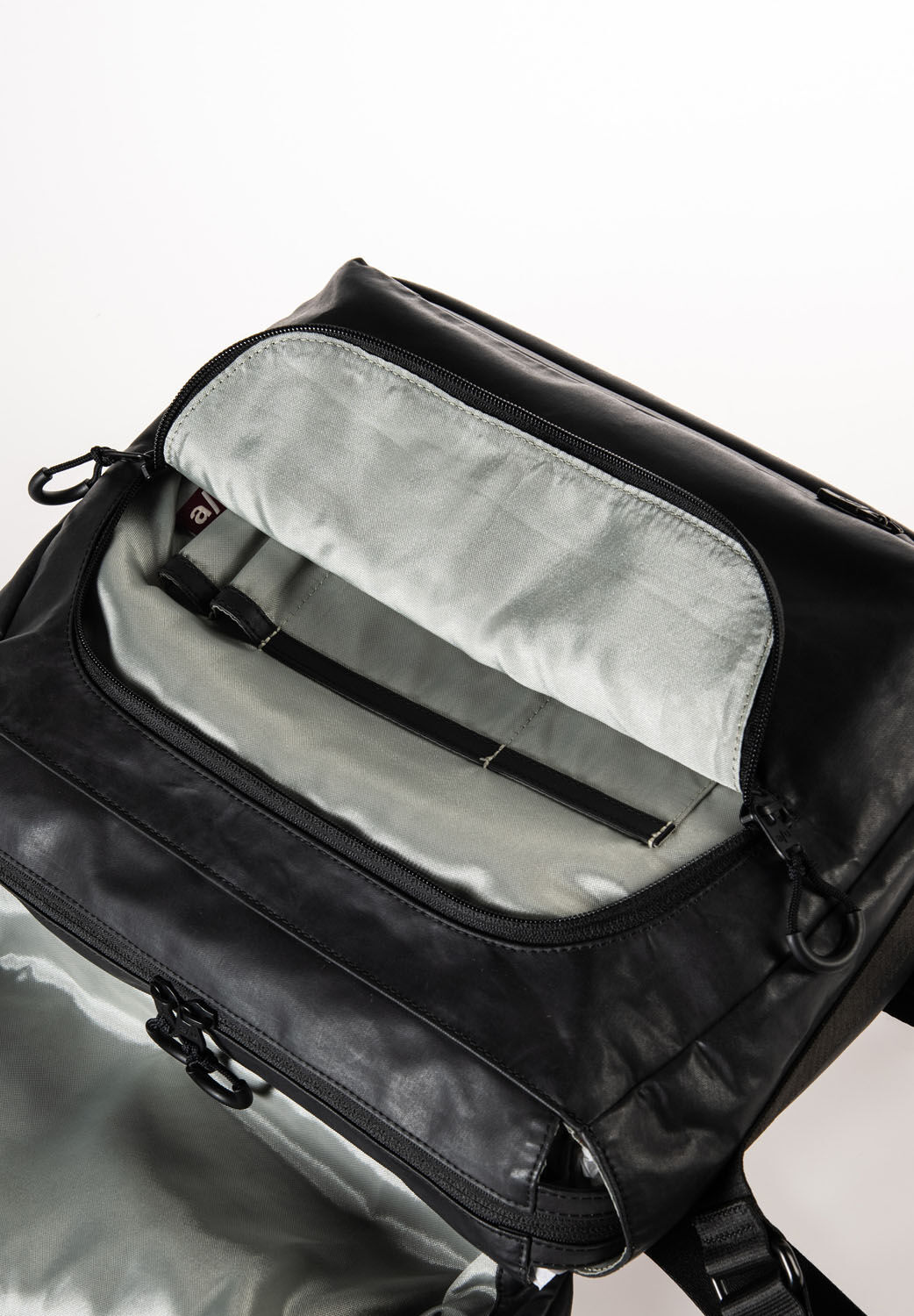 aunts & uncles Japan RE Yamakuni Kuriertasche Black