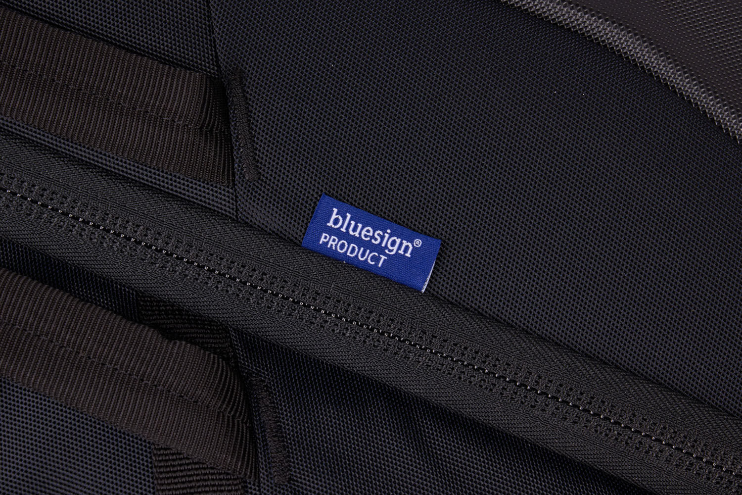 THULE Subterra 2 Aufgabegepäck-Reisetasche mit Rollen 70cm Black