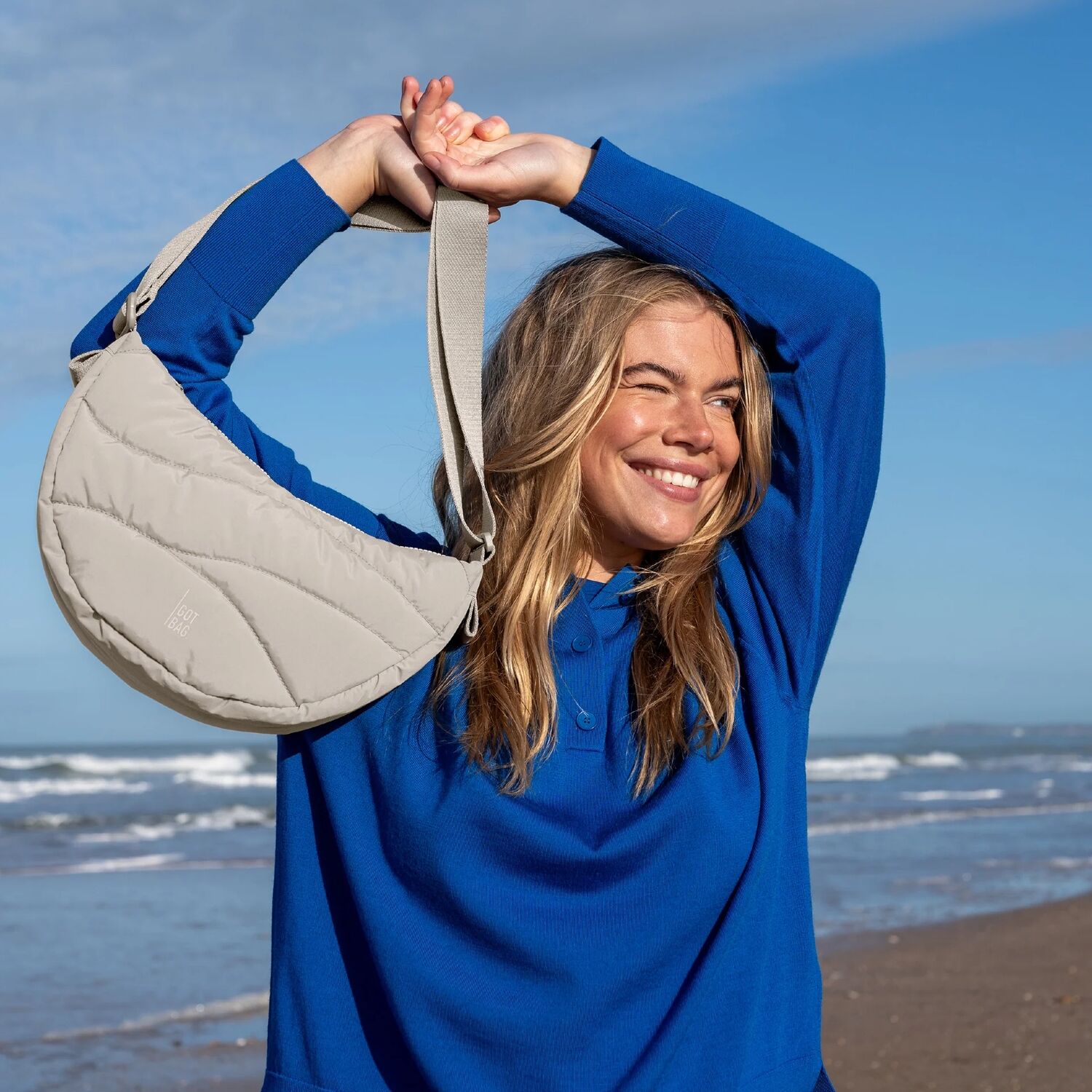 GOT BAG Wavy Puffer Moon Bag Small GOT BAG Wavy Puffer Moon Bag Small