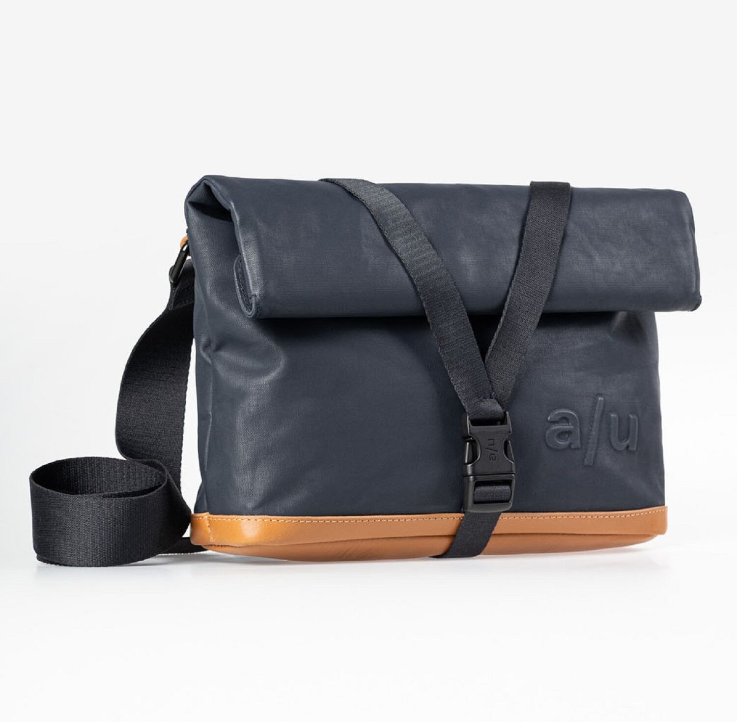 aunts & uncles Japan Yao Rolltop-Umhängetasche night blue aunts & uncles Japan Yao Rolltop-Umhängetasche night blue