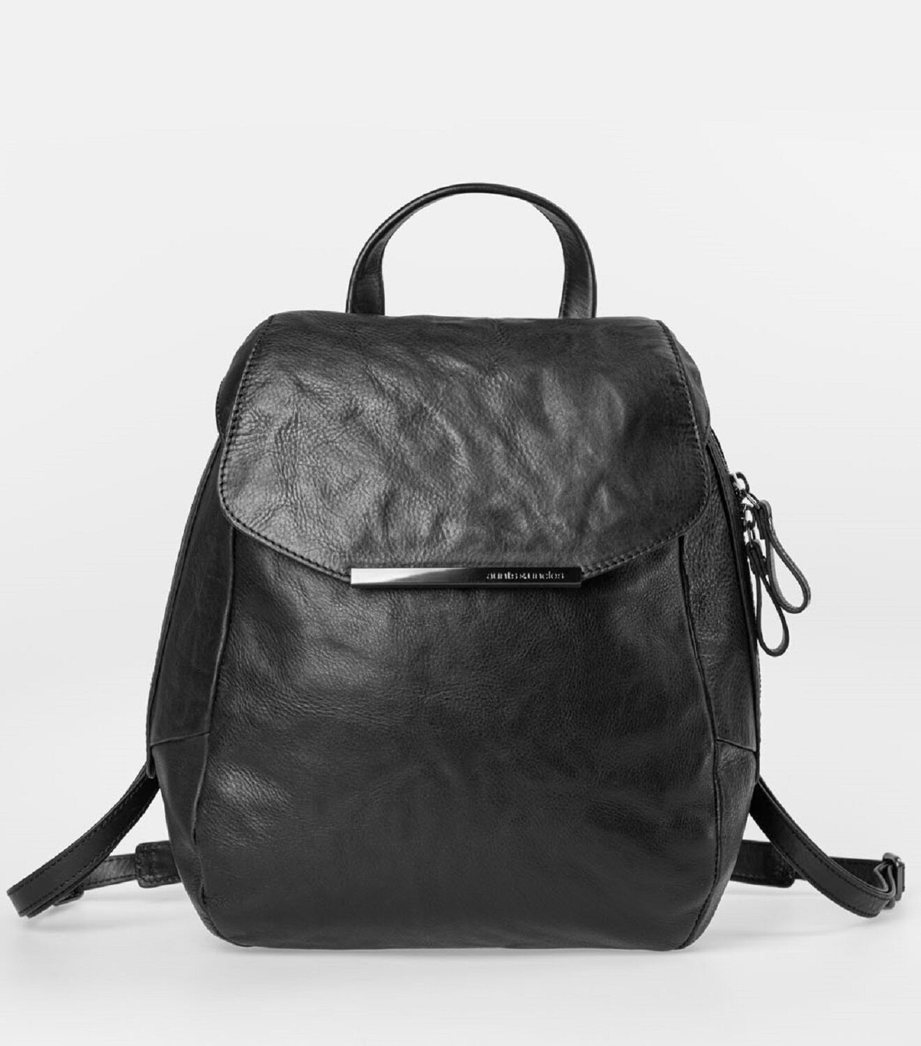 aunts &amp; uncles Grandma's Luxury Club Mrs. Dumpling kompakte Rucksack black smoke