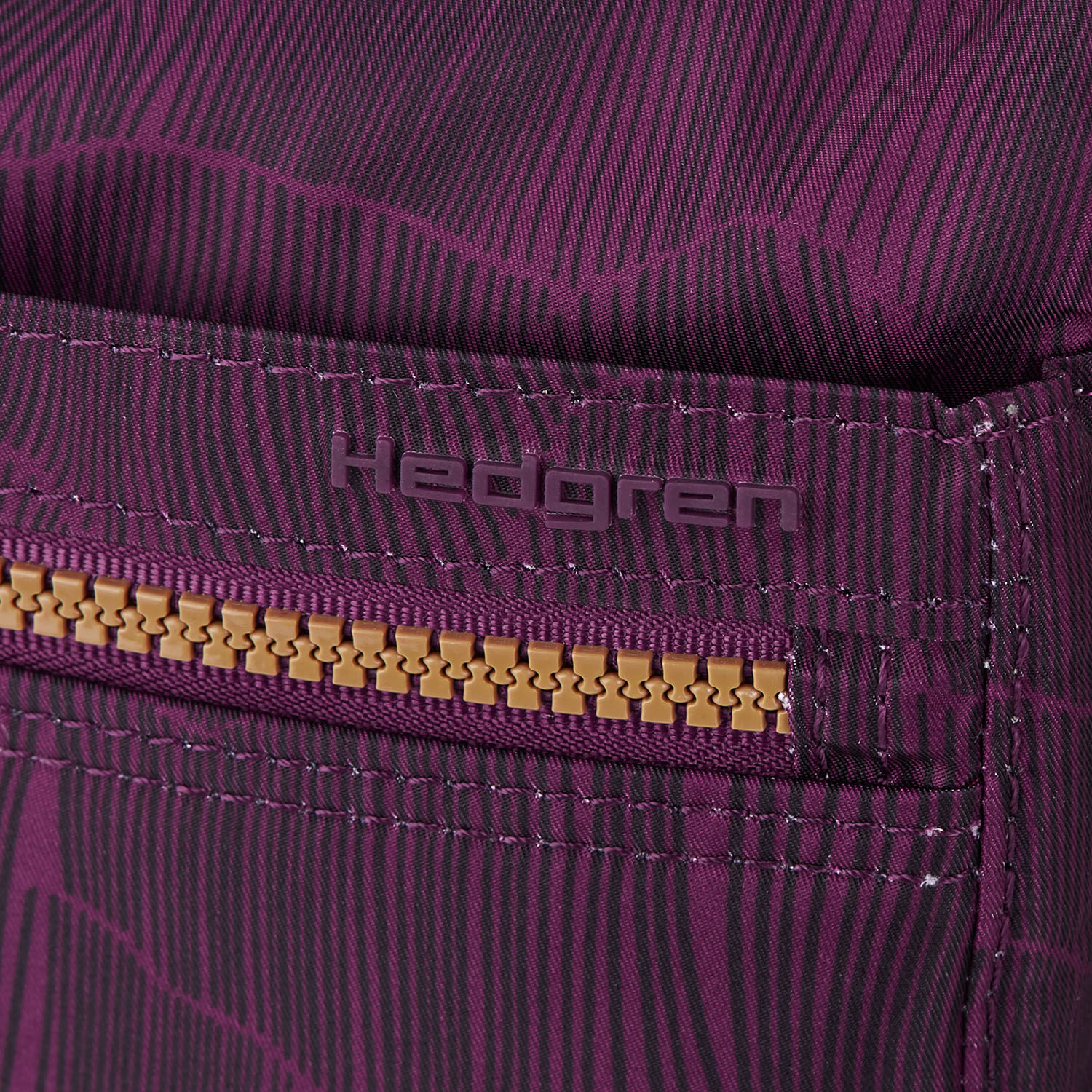 Hedgren Inner City EYE M Medium Umhängetasche RFID Aubergina Print Hedgren Inner City EYE M Medium Umhängetasche RFID Aubergina Print