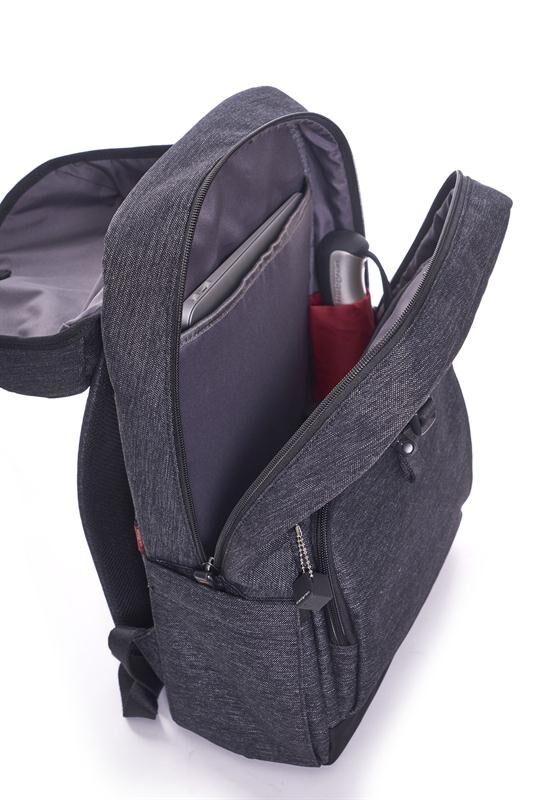 Hedgren Walker Premix Backpack with Flap 15" Magnet
