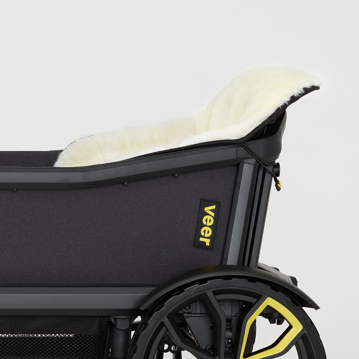 Veer Accessoires Veganer Lammfell-Sitzeinsatz weiss Veer Accessoires Veganer Lammfell-Sitzeinsatz weiss