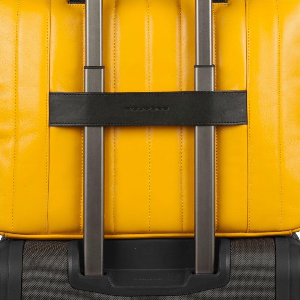 Piquadro Spock Reportertasche mit Notebookfach, Rengenschirmfach und Flaschenhalter Nachtblau Piquadro Spock Reportertasche mit Notebookfach, Rengenschirmfach und Flaschenhalter Nachtblau