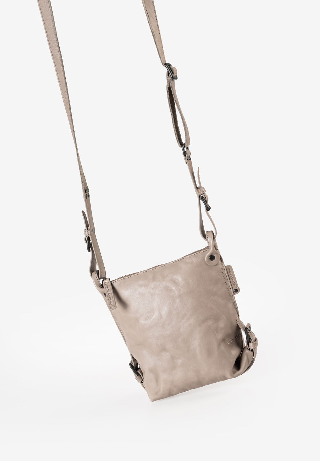 aunts & uncles Grandma's Luxury Club Mrs. Chocolate Cookie Umhängetasche cashmere