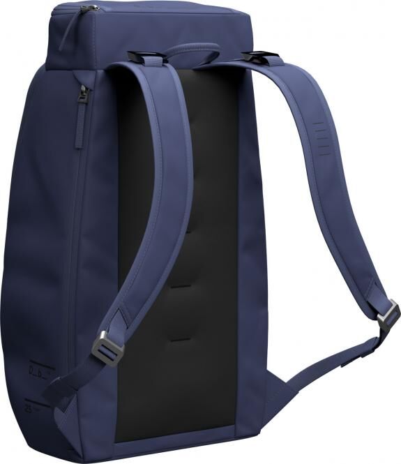 D_b_ Hugger Backpack 25L Blue Hour