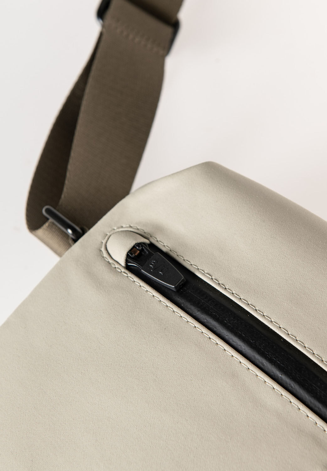 aunts & uncles Japan RE Onga Dust