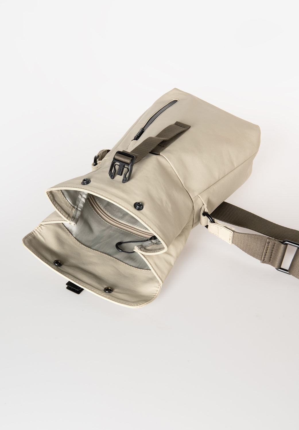 aunts & uncles Japan RE Yodo Umhängetasche Rolltop Dust