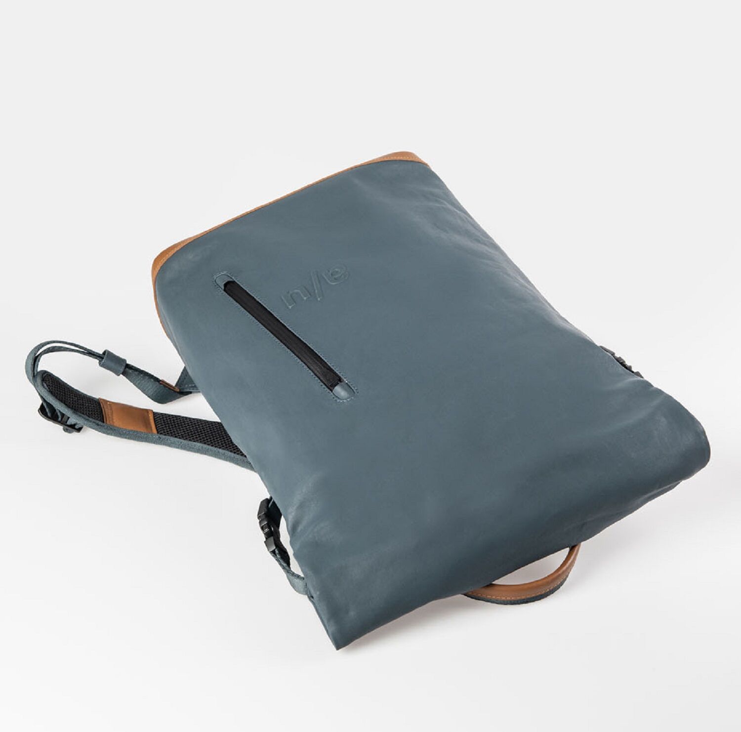 aunts & uncles Japan Tokio Rolltop Rucksack mit 13" Notebookfach cosmic void aunts & uncles Japan Tokio Rolltop Rucksack mit 13" Notebookfach cosmic void