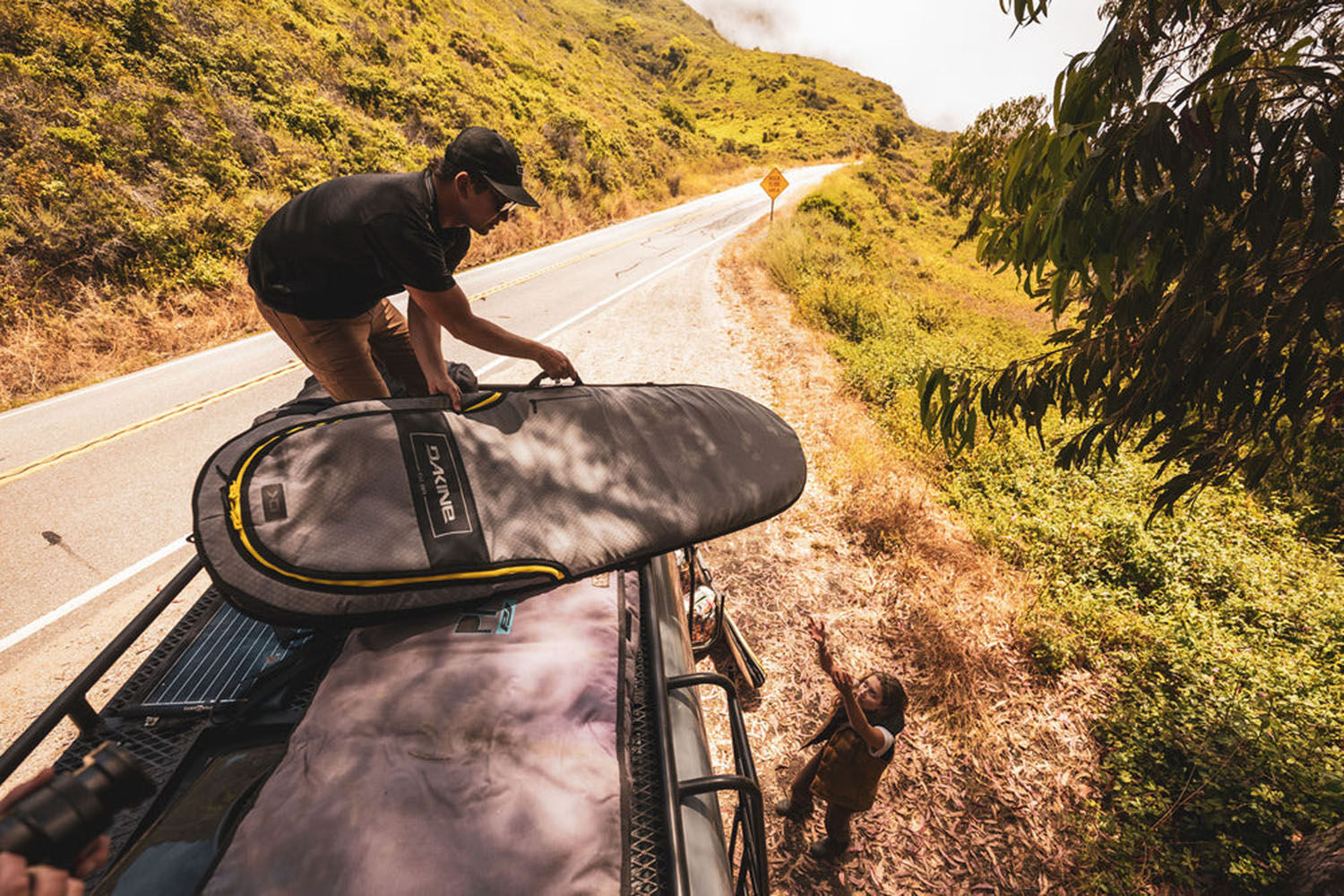 Dakine Mission Surfboard Bag - Noserider Carbon 7'6" Dakine Mission Surfboard Bag - Noserider Carbon 7'6"