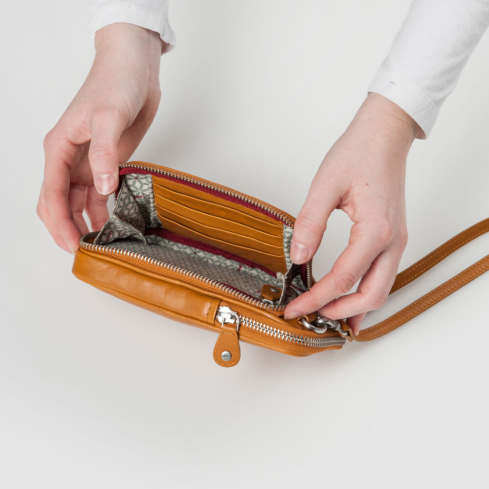 aunts & uncles Jamie´s Orchard Prune Phone bag golden dandelion