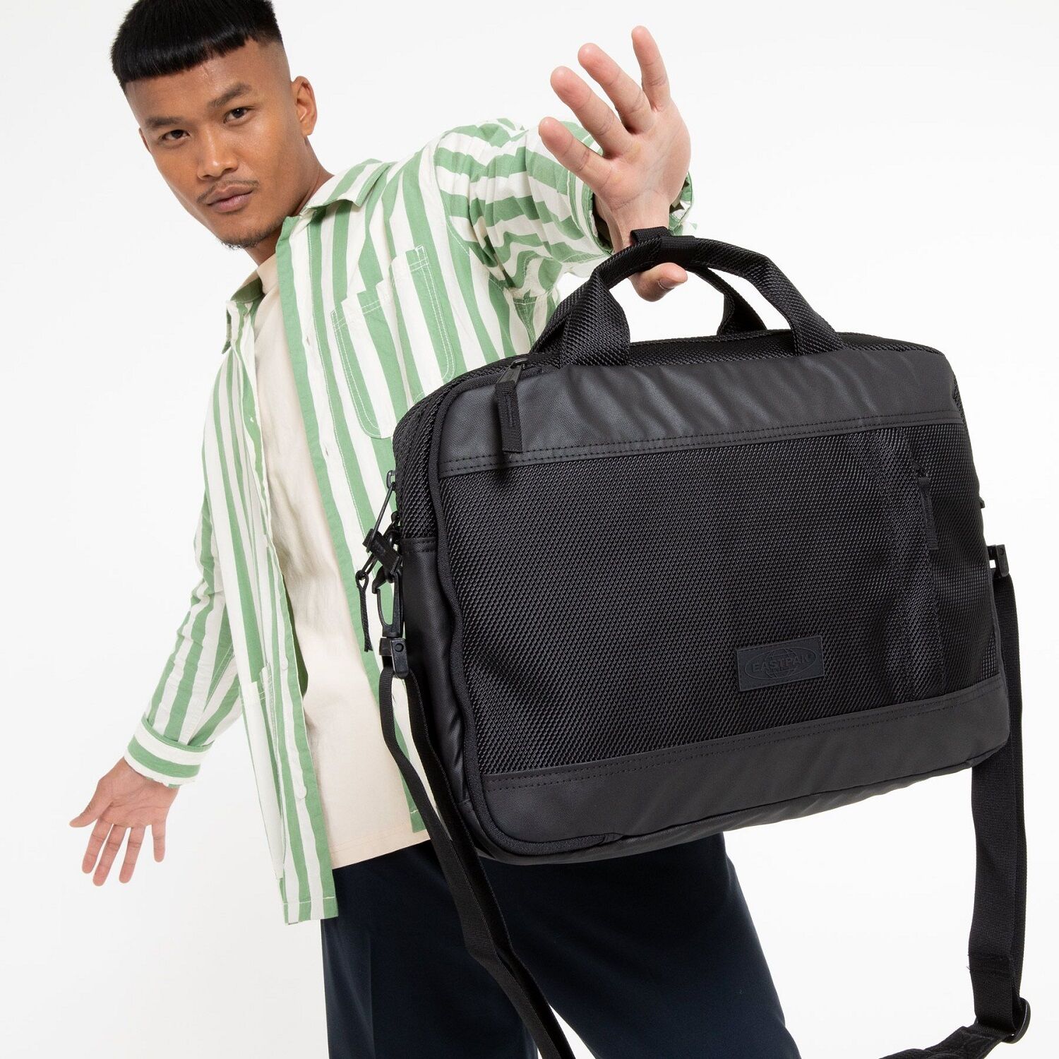 Eastpak ACTON CNNCT Schultertasche Coat