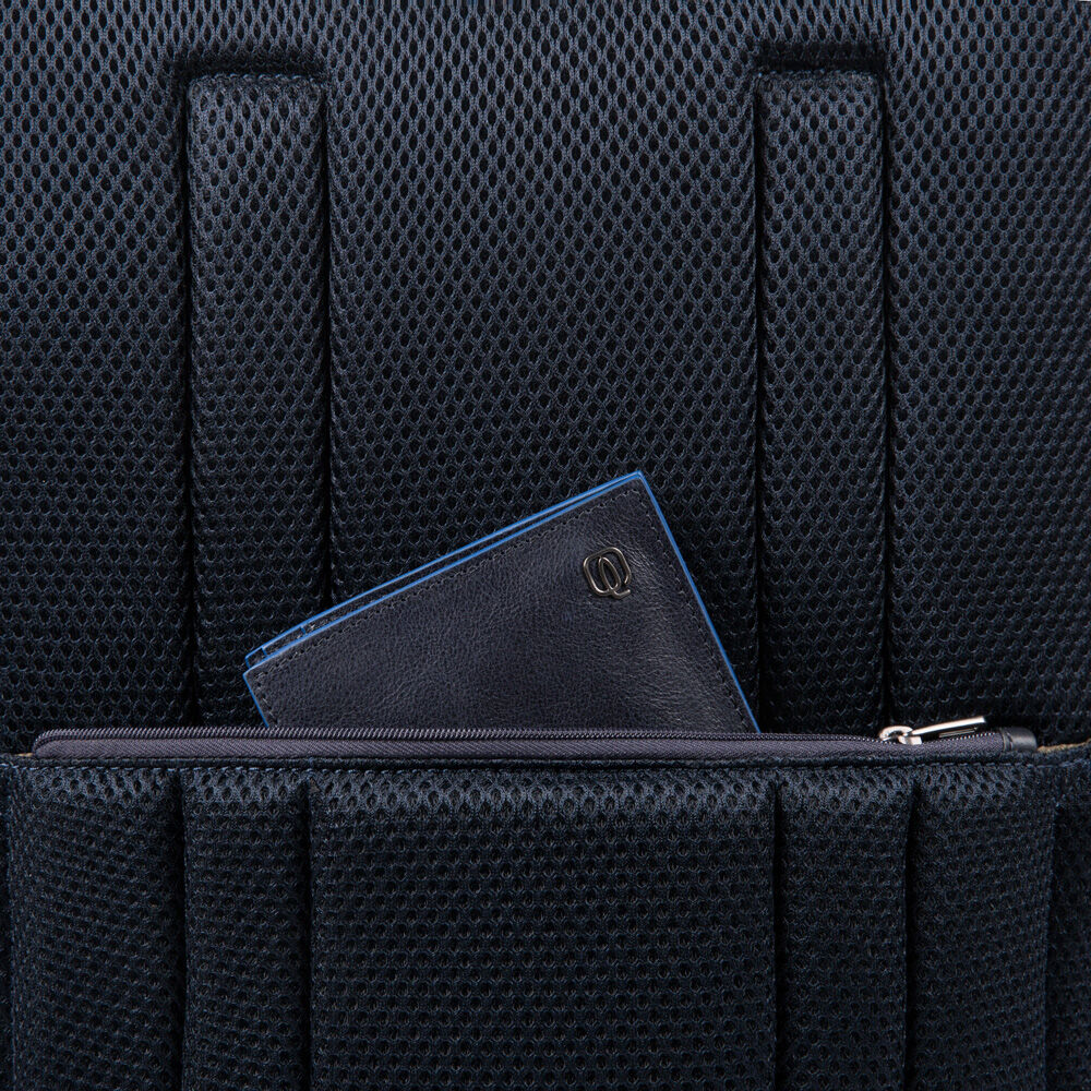 Piquadro Urban Personalisierbarer Fast Check Laptopruckack 15,6" Piquadro Urban Personalisierbarer Fast Check Laptopruckack 15,6"