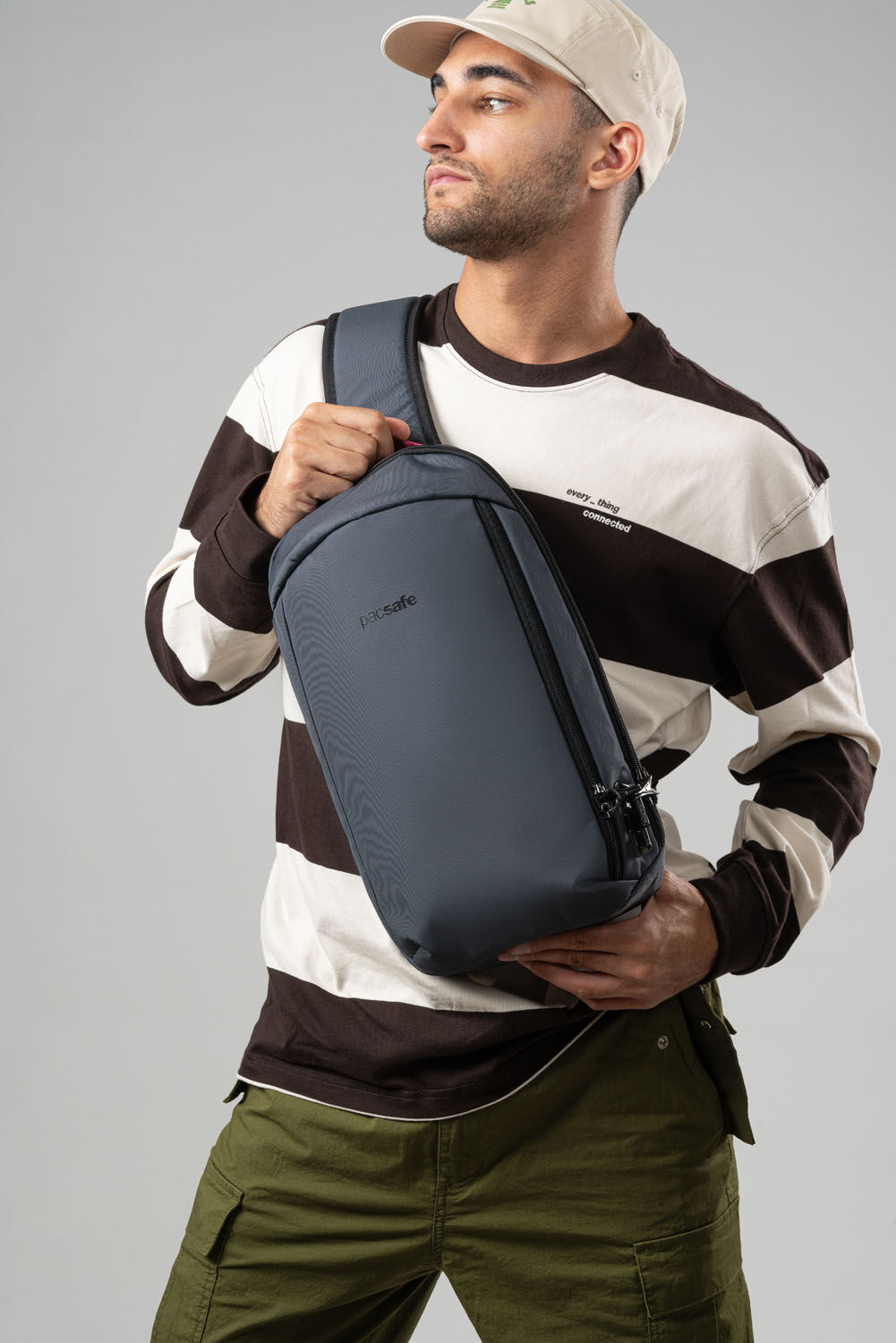 pacsafe Vibe 325 Anti-Theft Sling Pack pacsafe Vibe 325 Anti-Theft Sling Pack