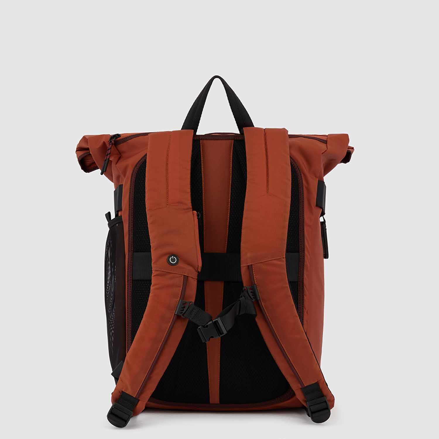 Piquadro Arne Bike Rolltop-Rucksack 15,6" Laptopfach und mit LED-Licht Rost