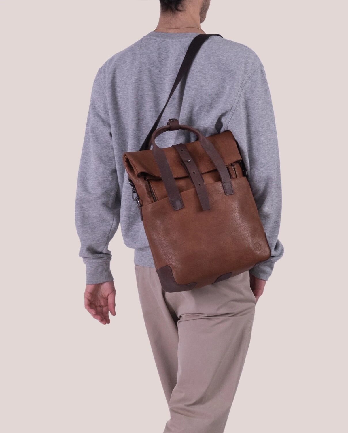 Harold's Mount Ivy mittelgroßer Rucksack/Messengerbag cognac