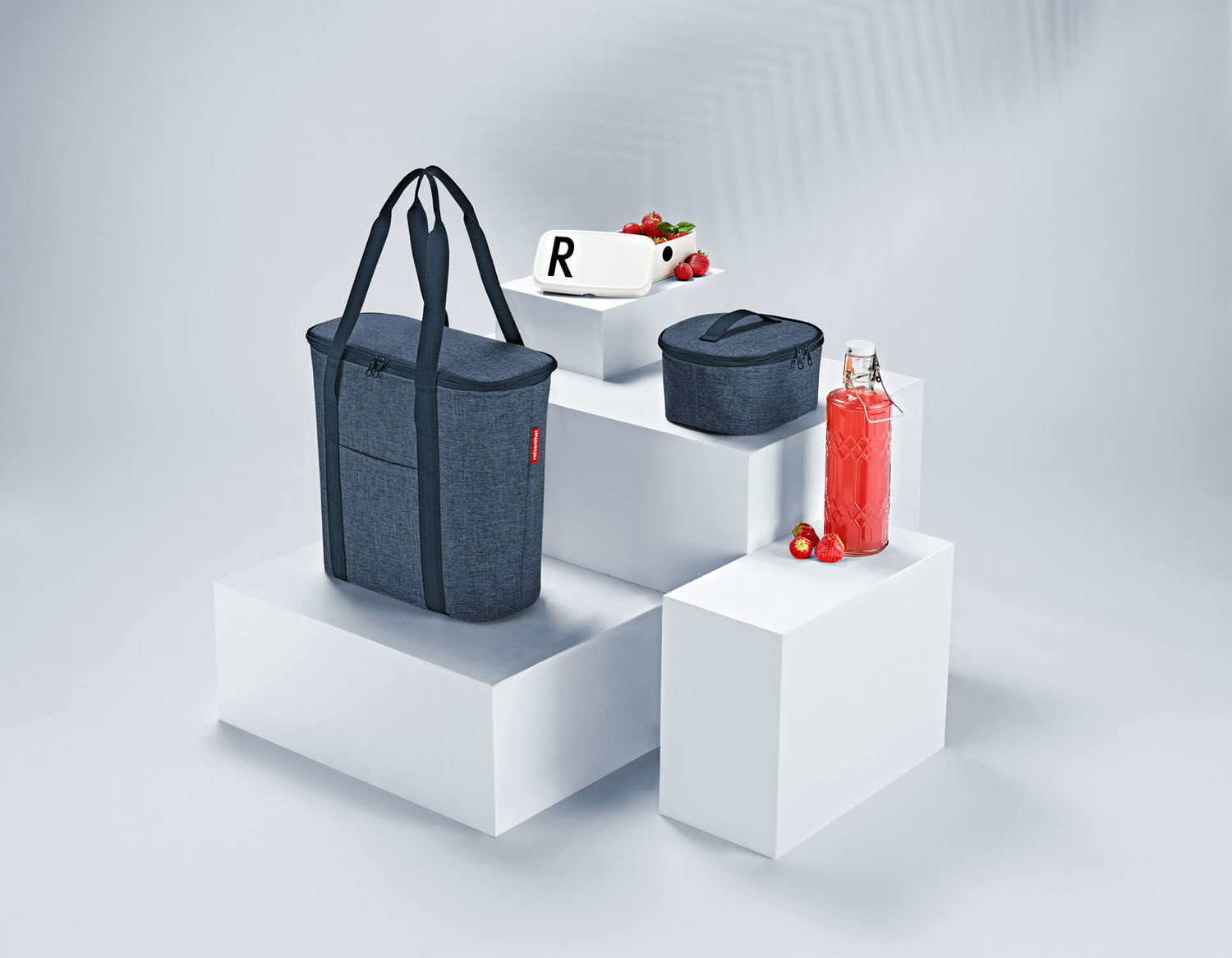 Reisenthel Thermo coolerbag M pocket twist blue Reisenthel Thermo coolerbag M pocket twist blue