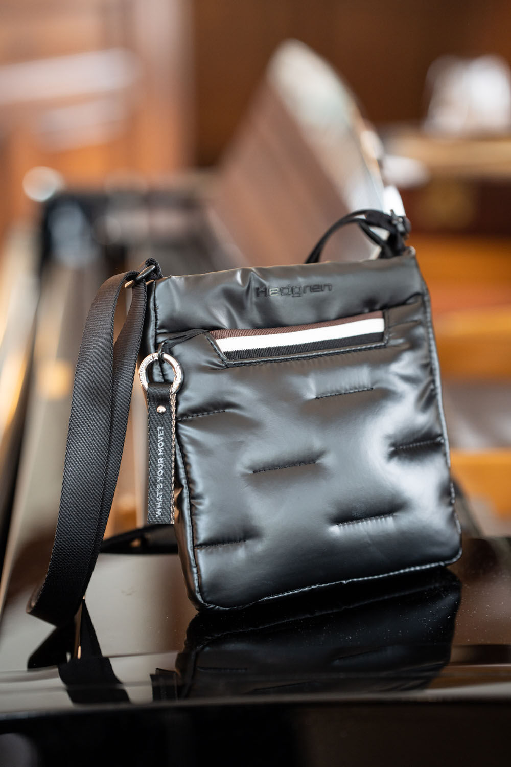 Hedgren Cocoon CUSHY weiche Crossover-Tasche Black
