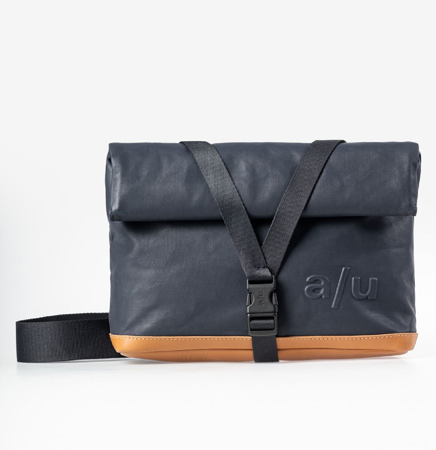 aunts & uncles Japan Yao Rolltop-Umhängetasche night blue aunts & uncles Japan Yao Rolltop-Umhängetasche night blue