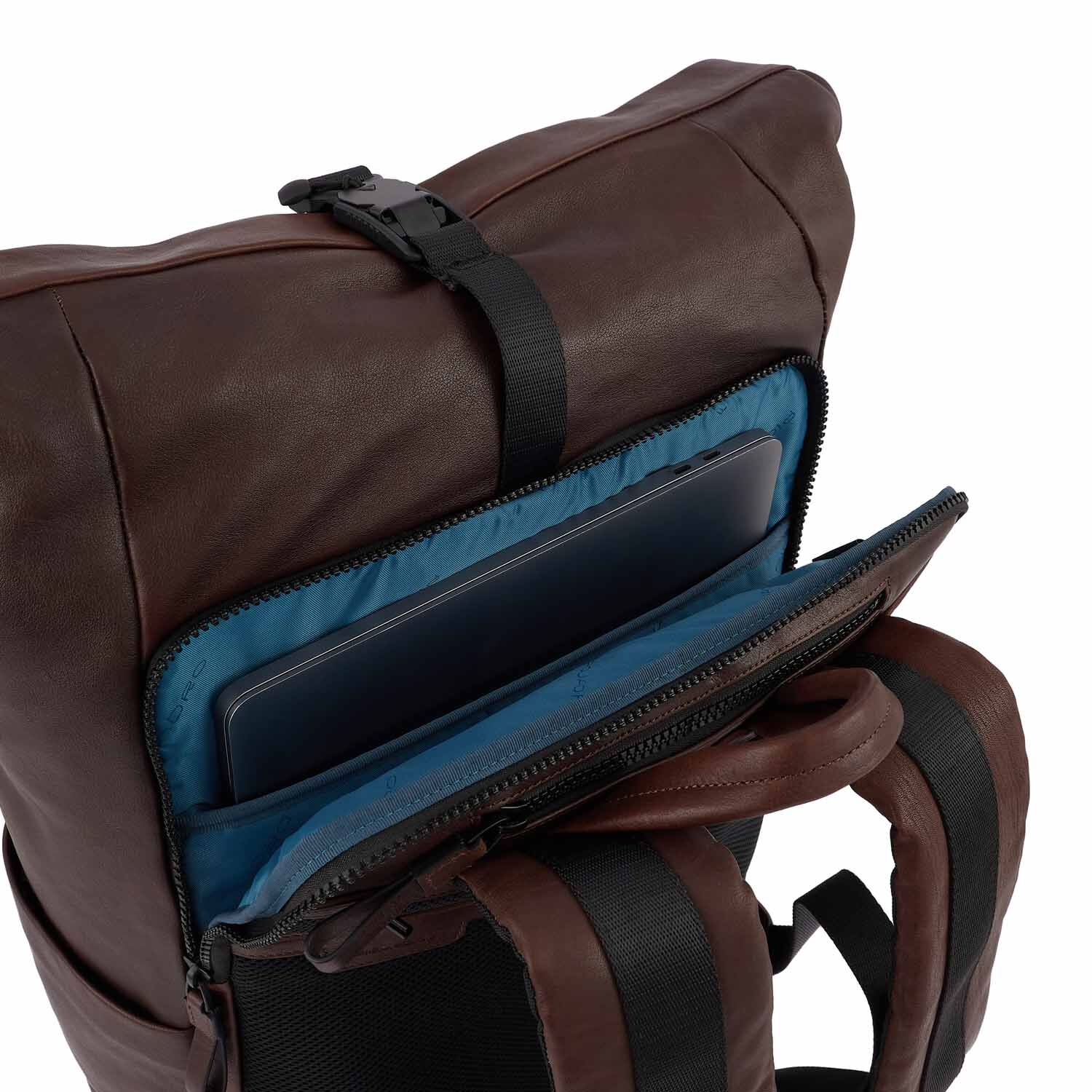 Piquadro Harper Roll Top Laptoprucksack 15,6" mit Regenschutz dark brown