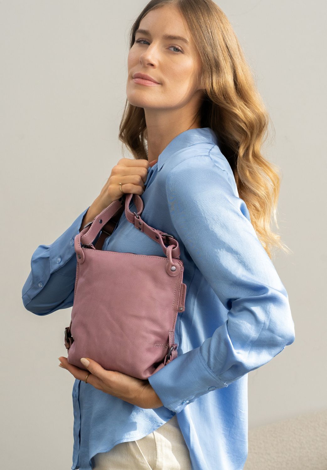 aunts & uncles Grandma's Luxury Club Mrs. Chocolate Cookie Umhängetasche rose