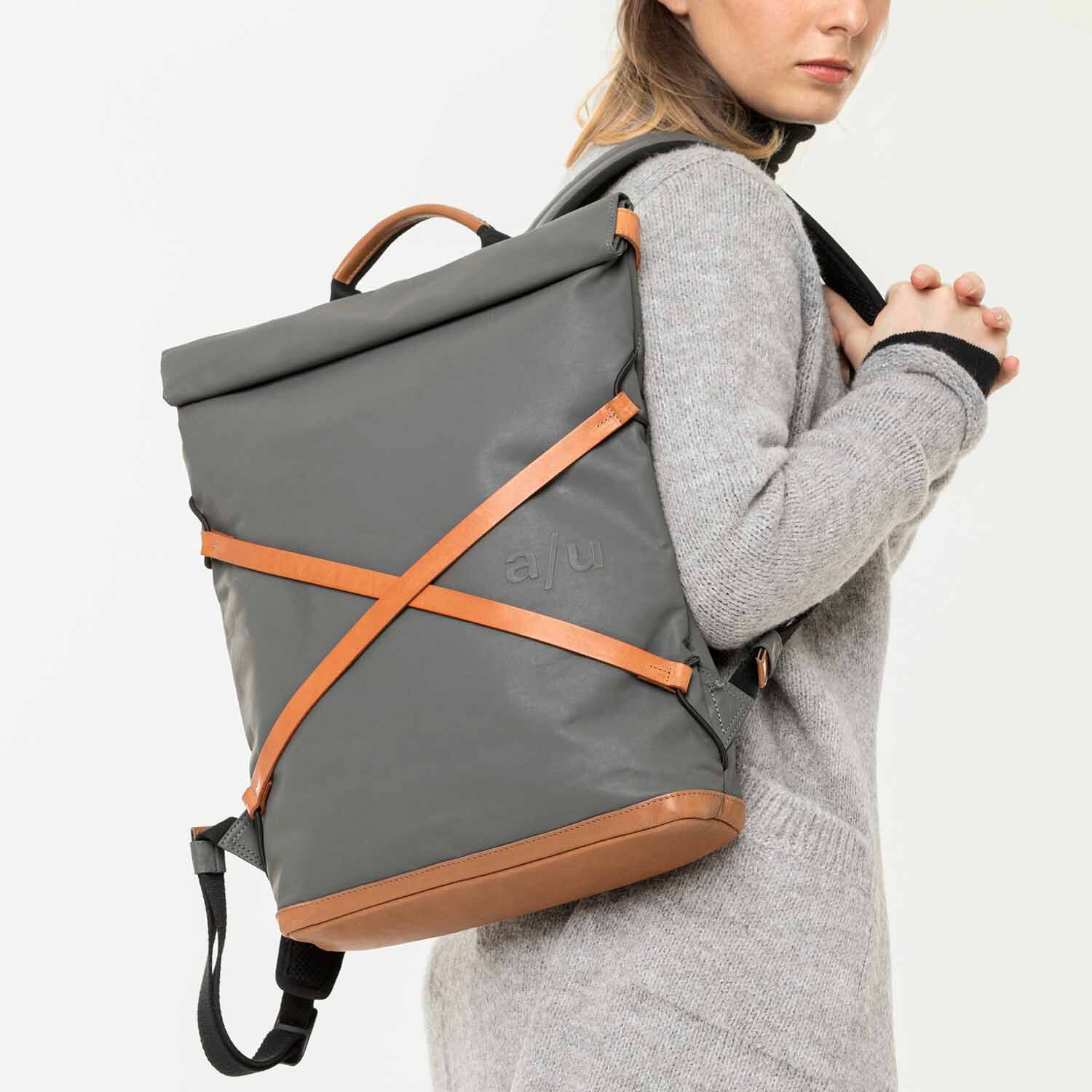 aunts & uncles Japan Yokohama Rolltop Rucksack mit 13" Notebookfach gravity grey