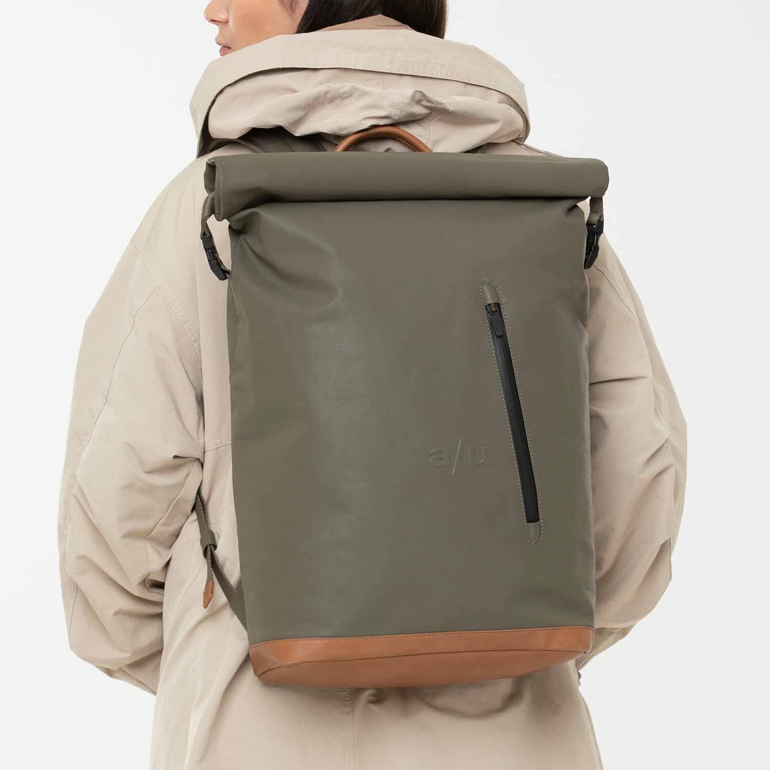 aunts & uncles Japan Matsuyama Rolltop Rucksack mit 16" Notebookfach fallen rock