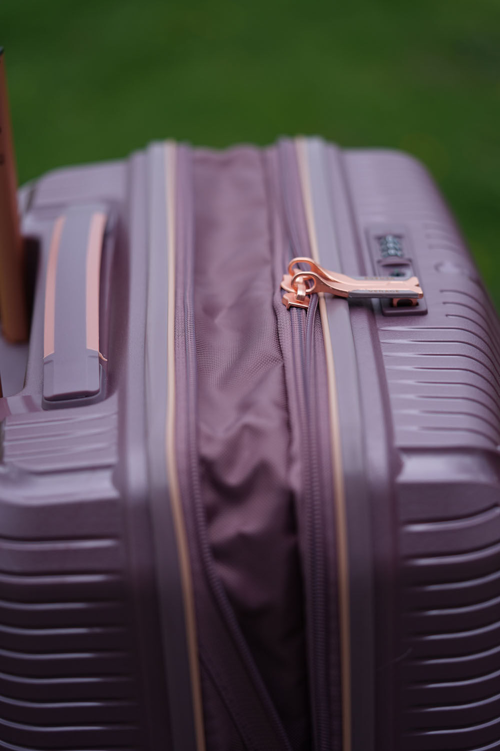 Verage Rome Trolley Large Check-in dusty pink metal Verage Rome Trolley Large Check-in dusty pink metal