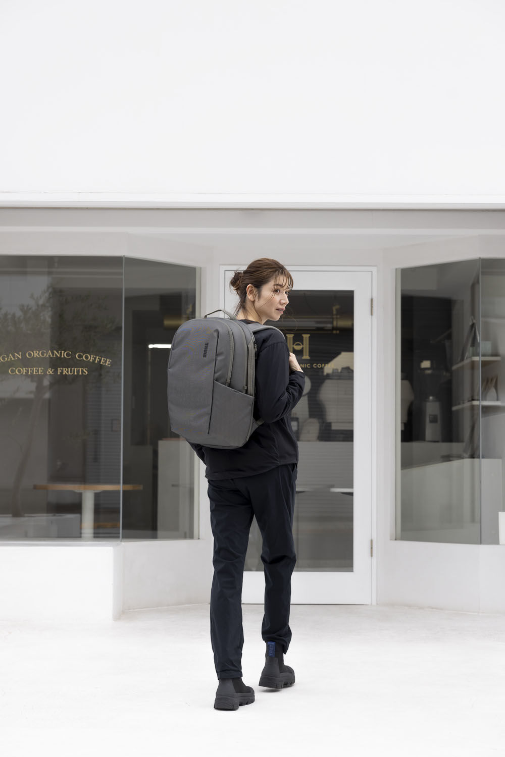 THULE Subterra 2 Rucksack 27 L Vetiver Gray THULE Subterra 2 Rucksack 27 L Vetiver Gray