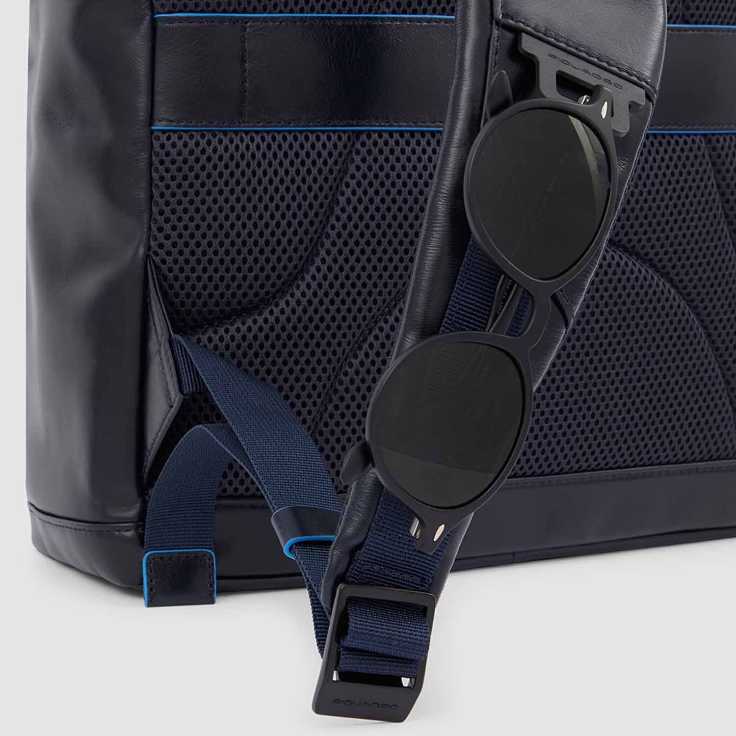 Piquadro Blue Square Revamp Laptop-Rucksack 14" mit iPad®-Fach Nachtblau