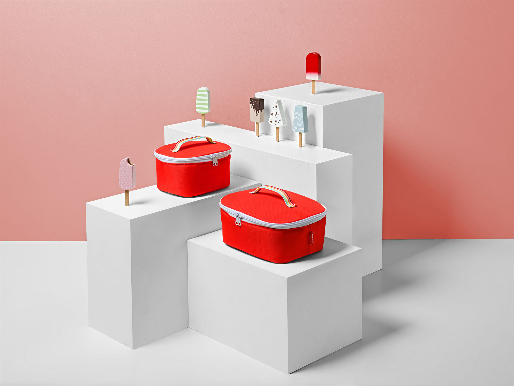 Reisenthel Thermo coolerbag M pocket pop strawberry