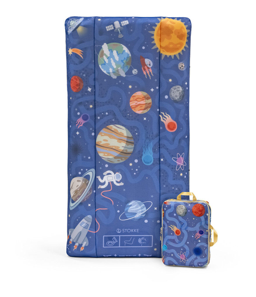 Stokke® JetKids™ CloudSleeper – Das aufblasbare Reisebett Space Maze