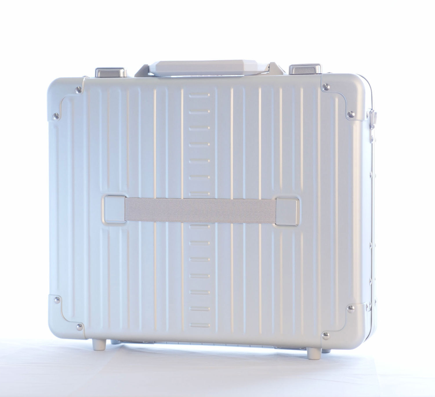 Aleon Business Attaché 17" Laptop Case, 33 cm Silber Aleon Business Attaché 17" Laptop Case, 33 cm Silber