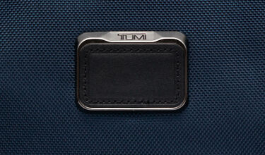 Tumi Alpha Bravo Mason Reisetasche + GRATIS HOTELGUTSCHEIN Navy