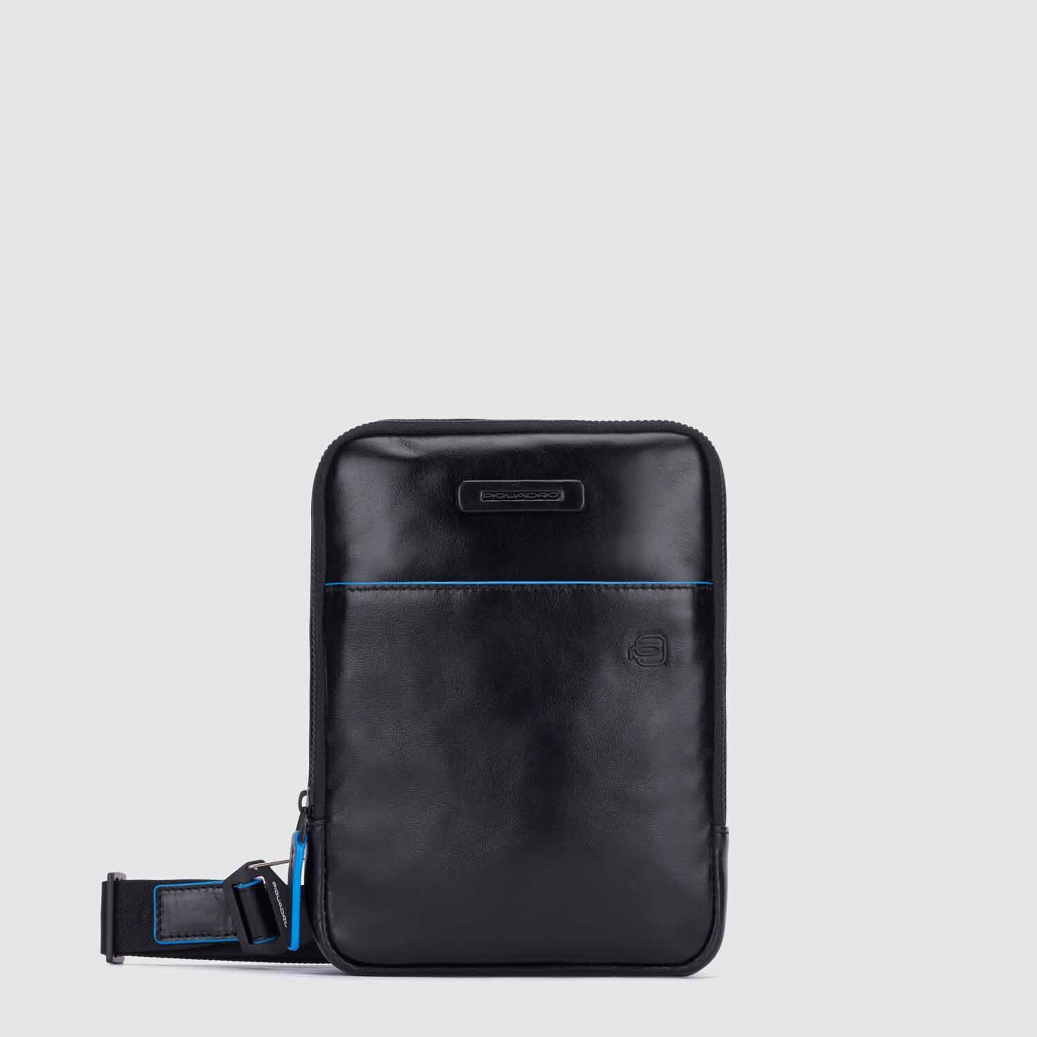 Piquadro Blue Square Revamp Umhängetasche mit iPad®mini-Fach Schwarz