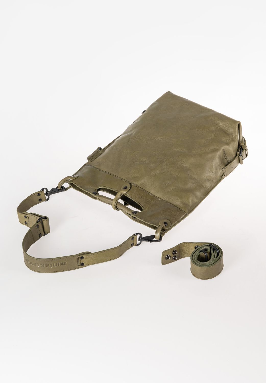 aunts & uncles Grandma's Luxury Club Mrs. Pancake Umhängetasche olive branch