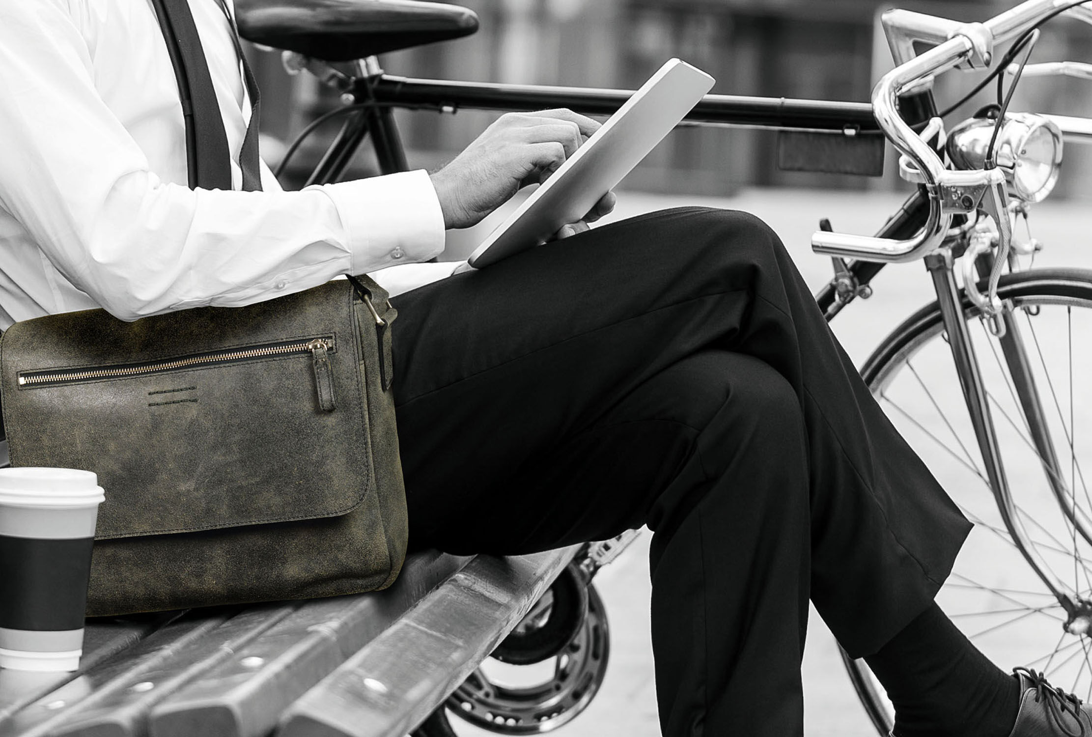 Leonhard Heyden Boston Leder-Umhängetasche M 5227 mit Tabletfach grau/braun Leonhard Heyden Boston Leder-Umhängetasche M 5227 mit Tabletfach grau/braun